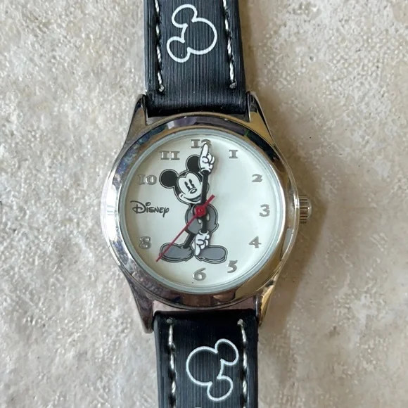 Disney | Accessories | Disney Mickey Mouse Moving Arm Wrist  display picture 1